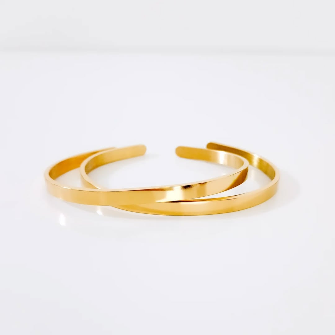 Duo de brazalete dorado