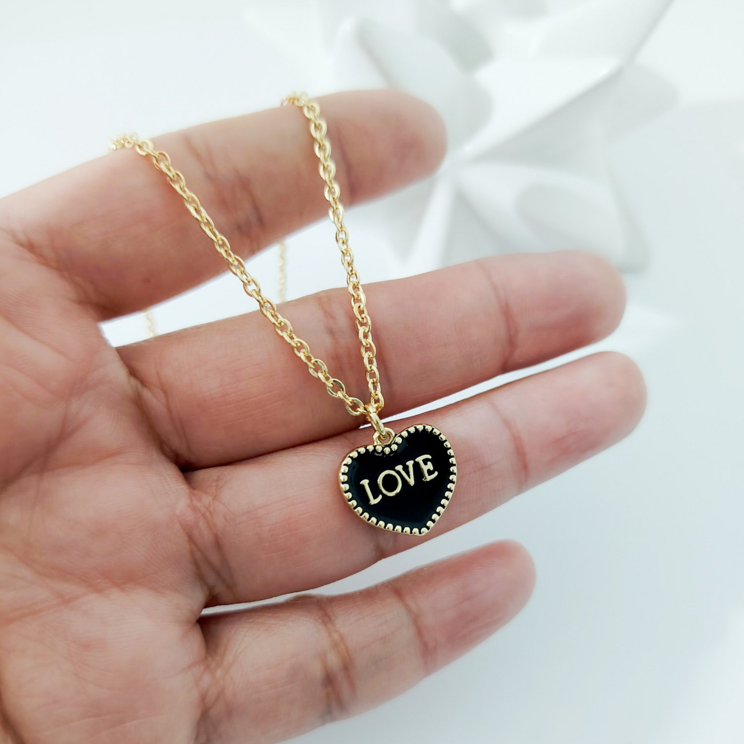 Collar dije corazón love