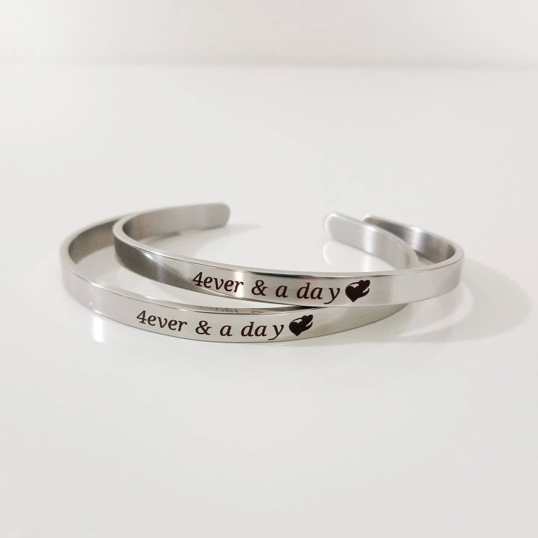 Duo de brazalete plateado