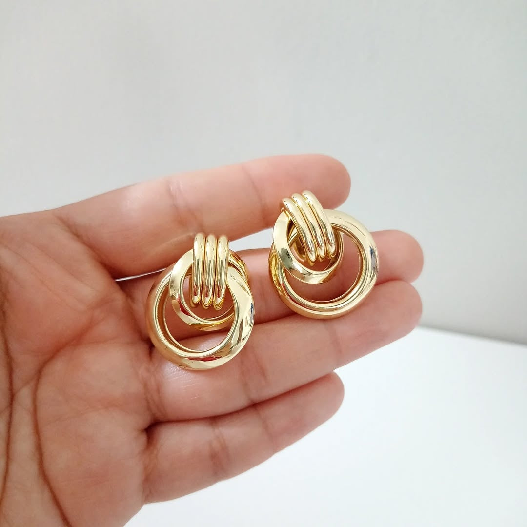 Aretes y Arracadas doradas
