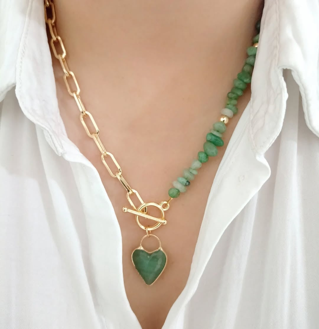 Collar combinado con dije corazón cuarzo verde