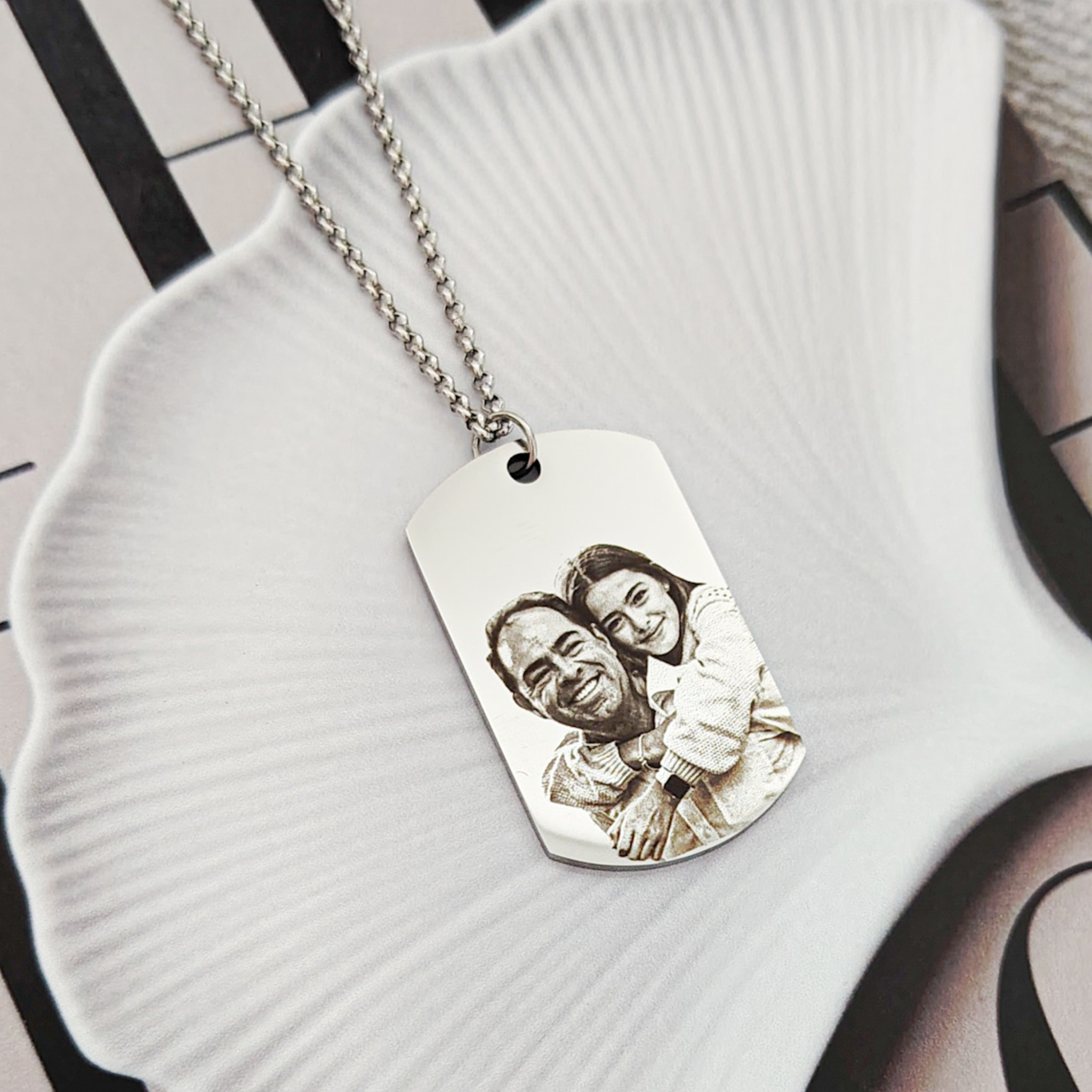Collar placa militar