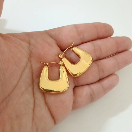 Arracada cuadrada en acero inoxidable