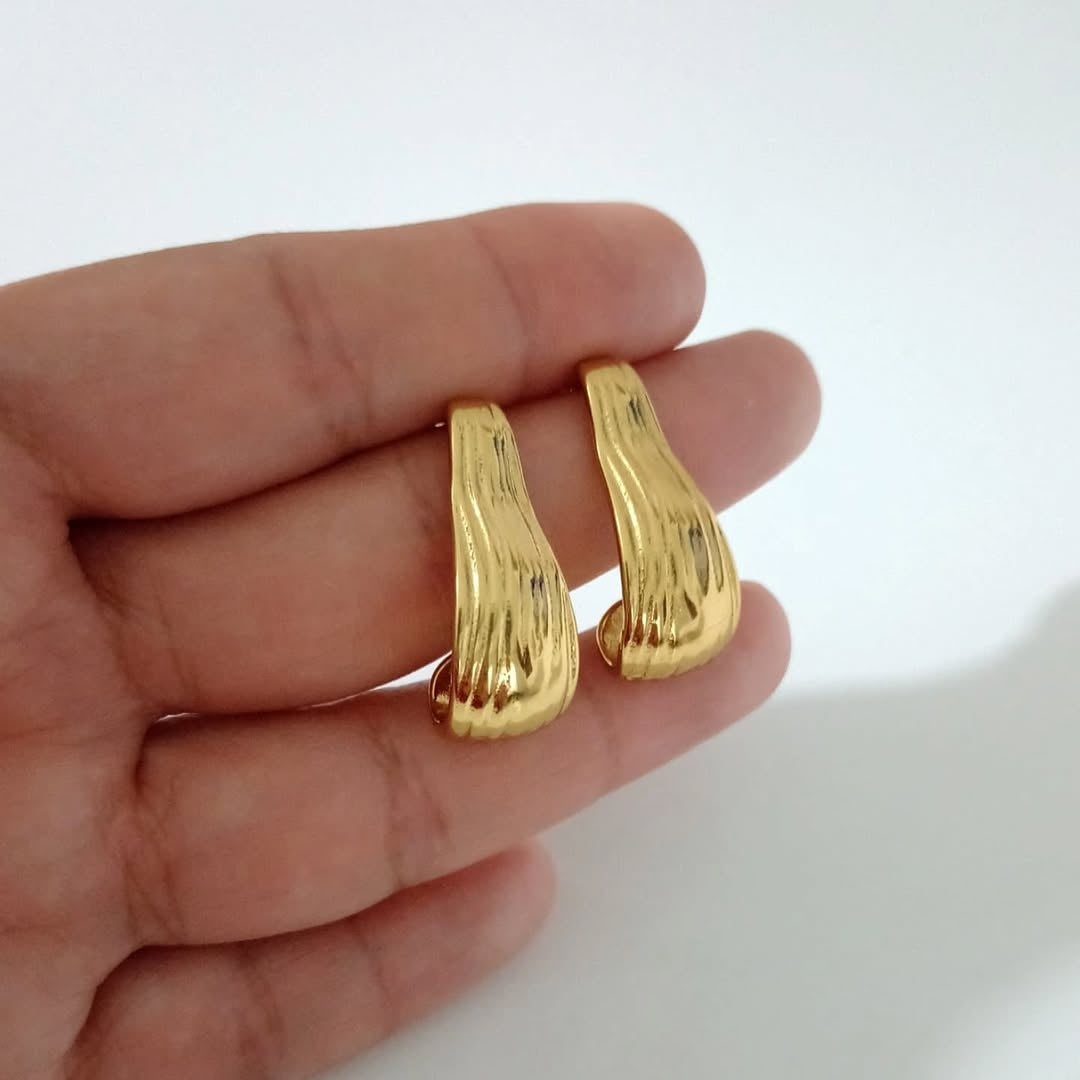 Arete irregular en acero inoxidable