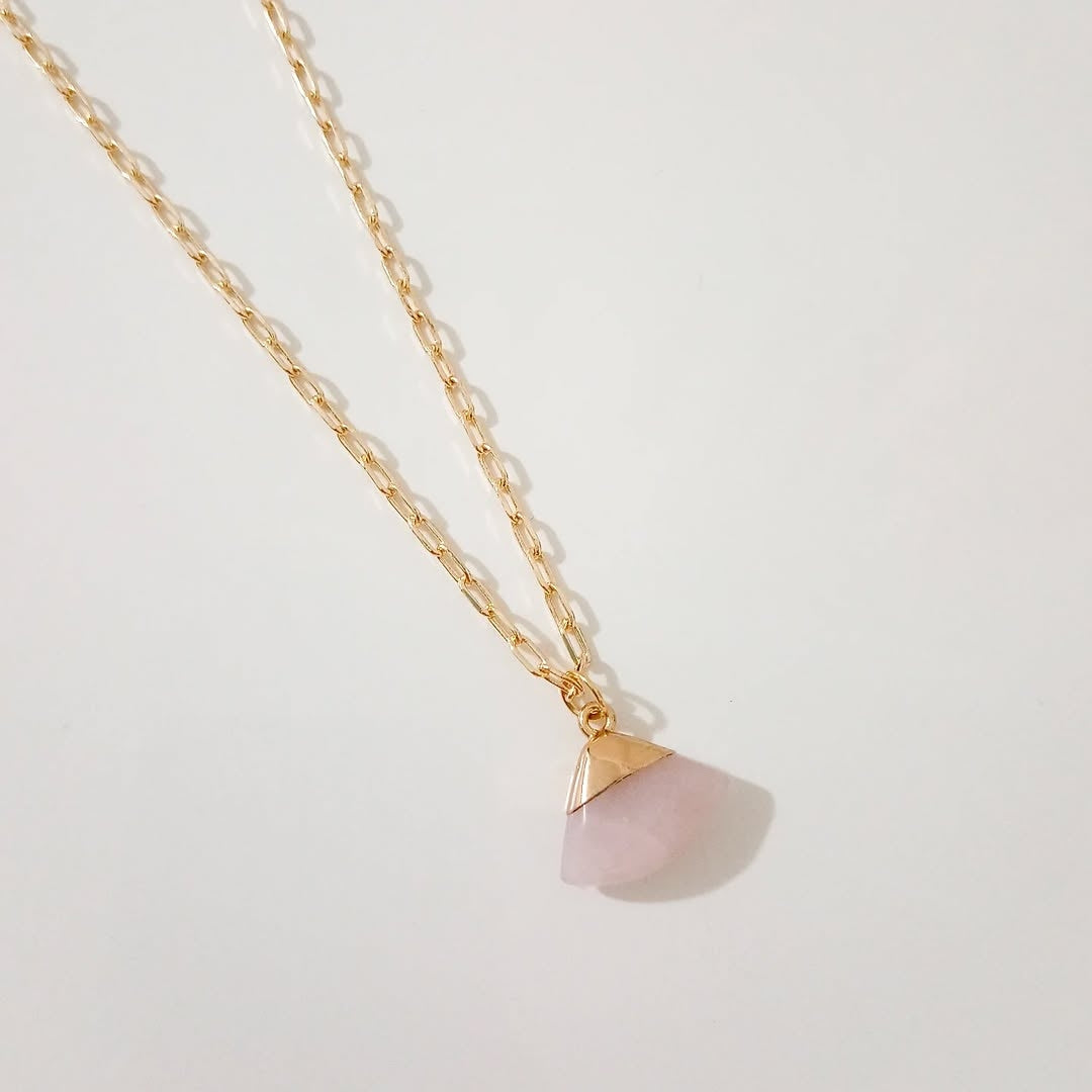 Collar hojita zirconia y collar cuarzo rosa (piezas por separado)