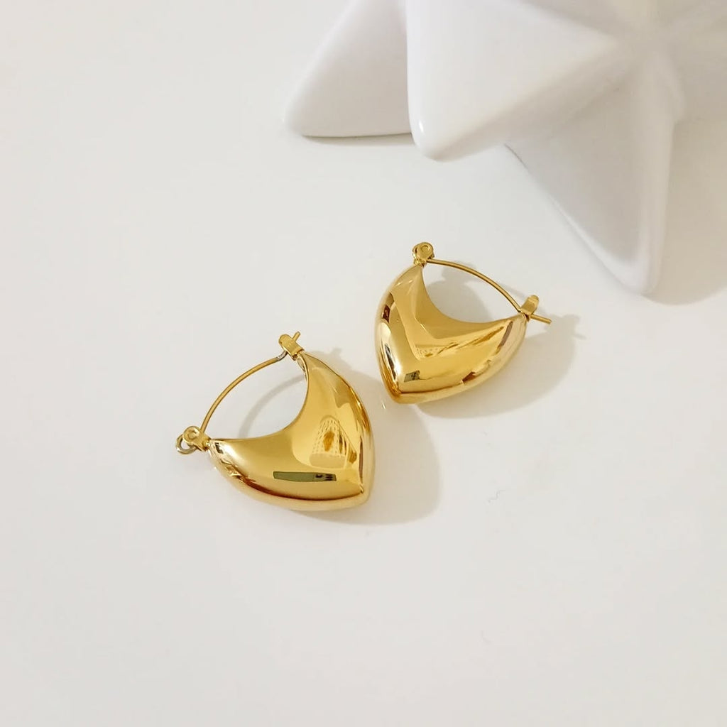 Arracada oval en acero inoxidable