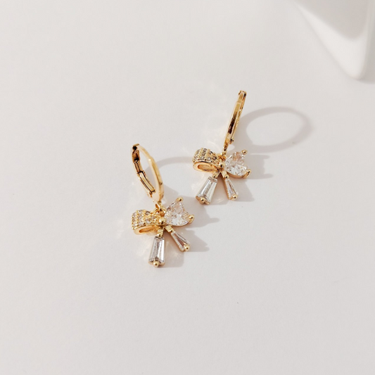 Huggies moño zirconias