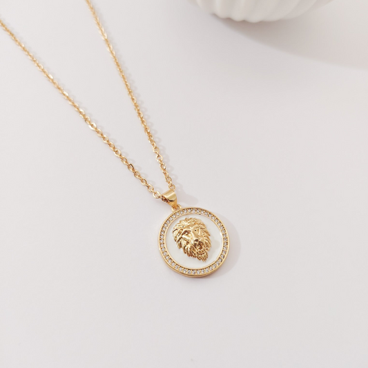 Collar moneda leon
