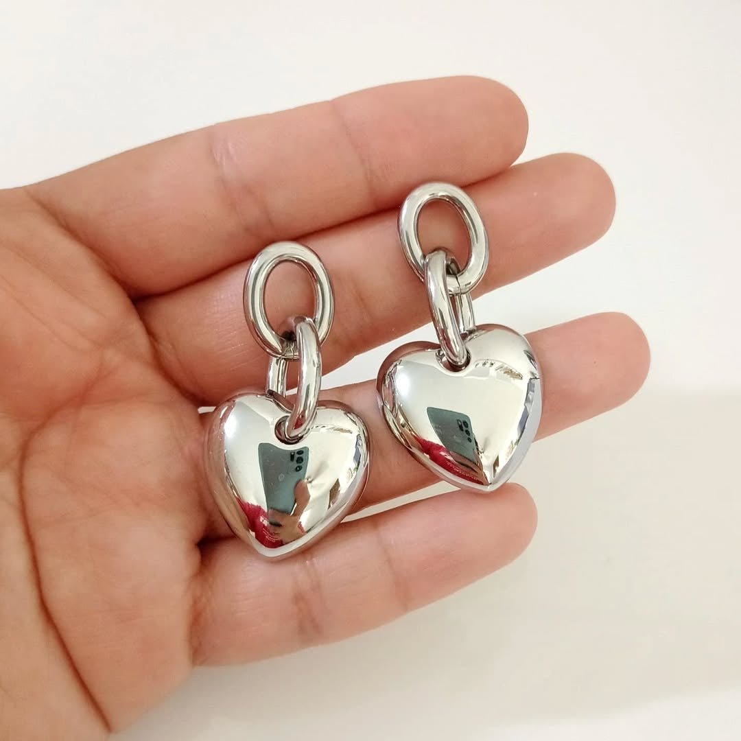 Arete corazón colgante