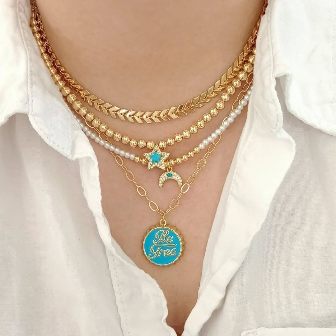 Choker dorado y collares turquesas (piezas por separado)