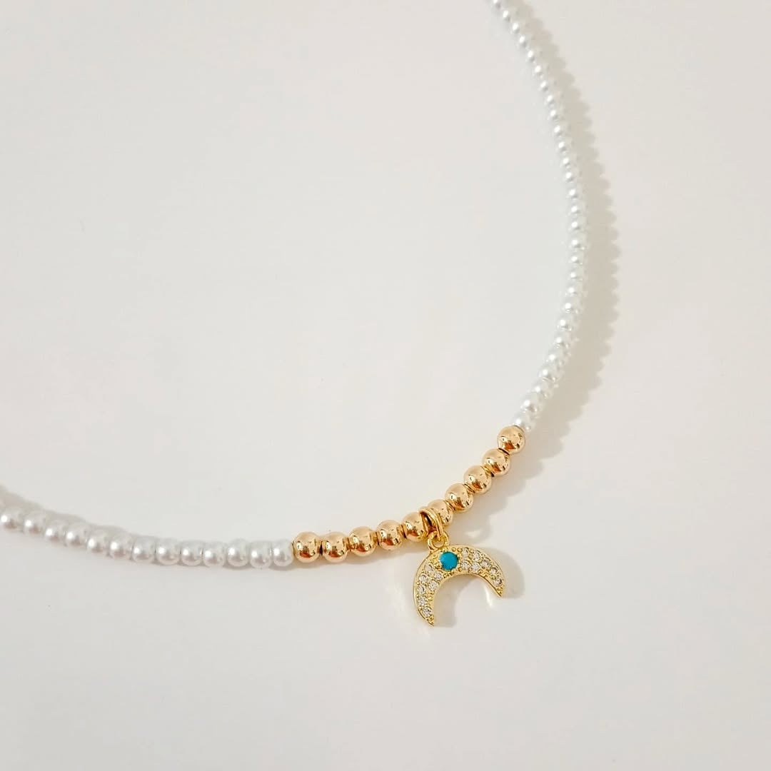 Choker dorado y collares turquesas (piezas por separado)