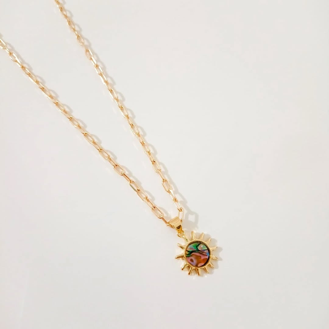 Collar piedra tornasol y collar dije sol abulom (piezas por separado)