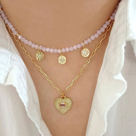 Collar rosa con medallas y collar corazón zirconias (piezas por separado)