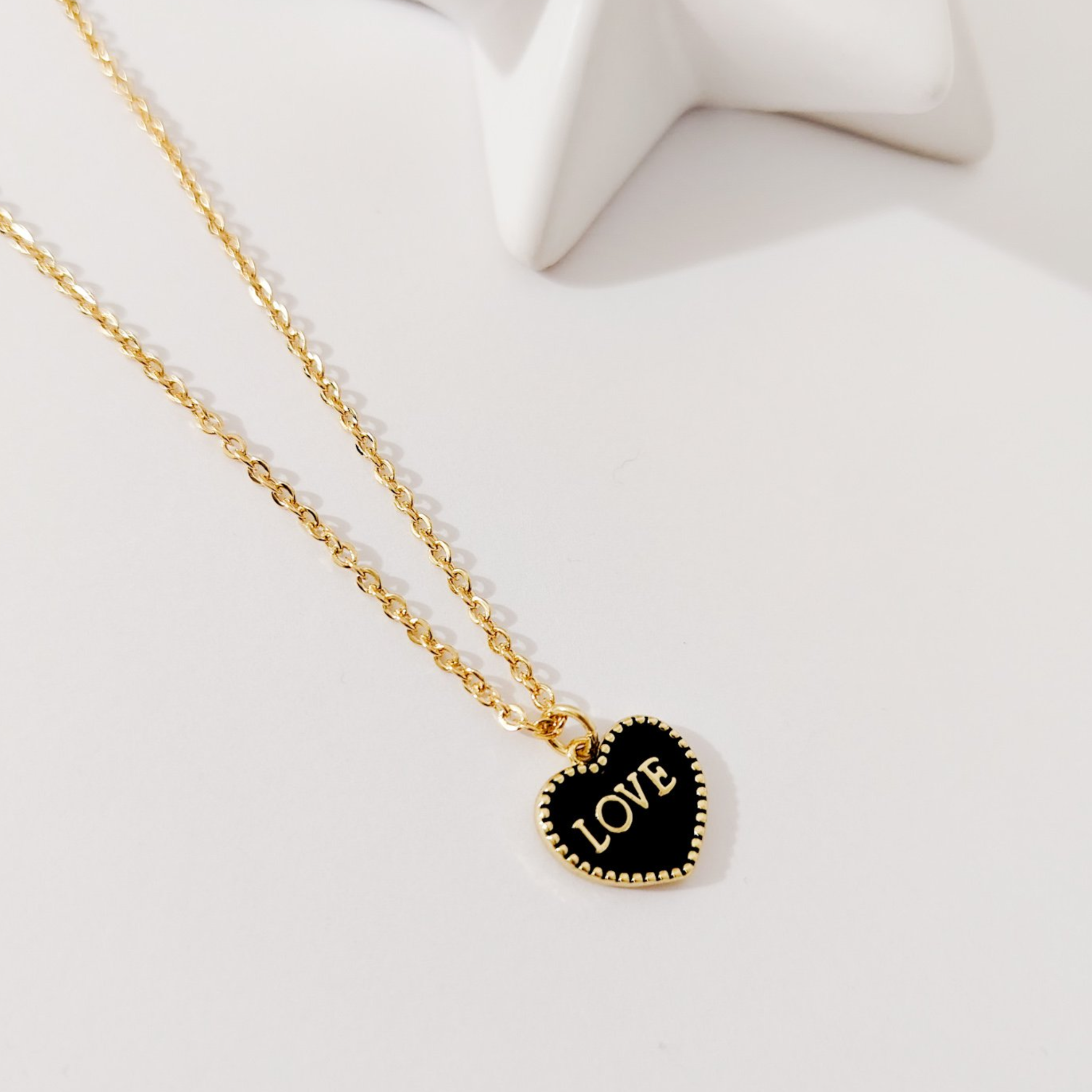Collar dije corazón love