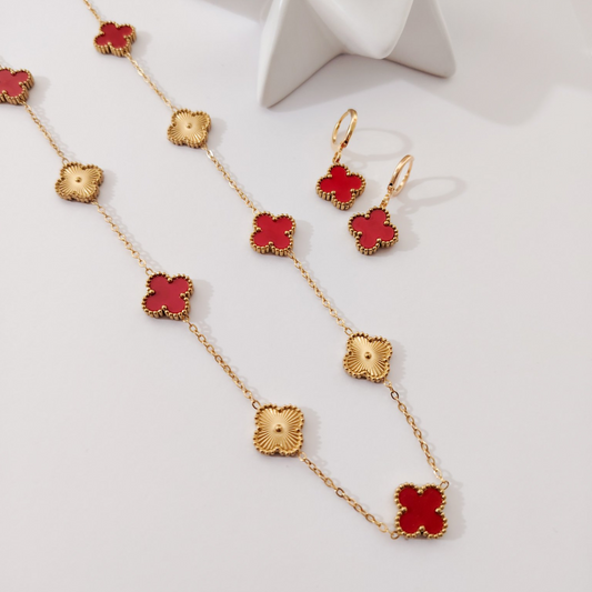 Collar trebol rojo (incluye aretes)