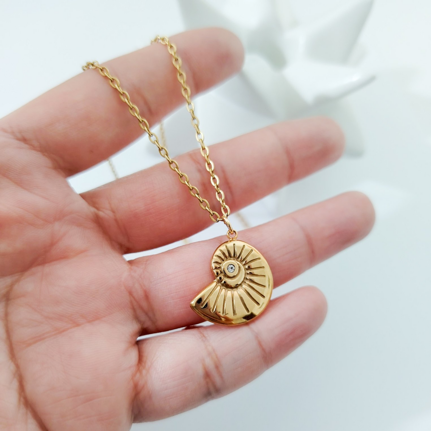 Collar dije caracol en acero inoxidable