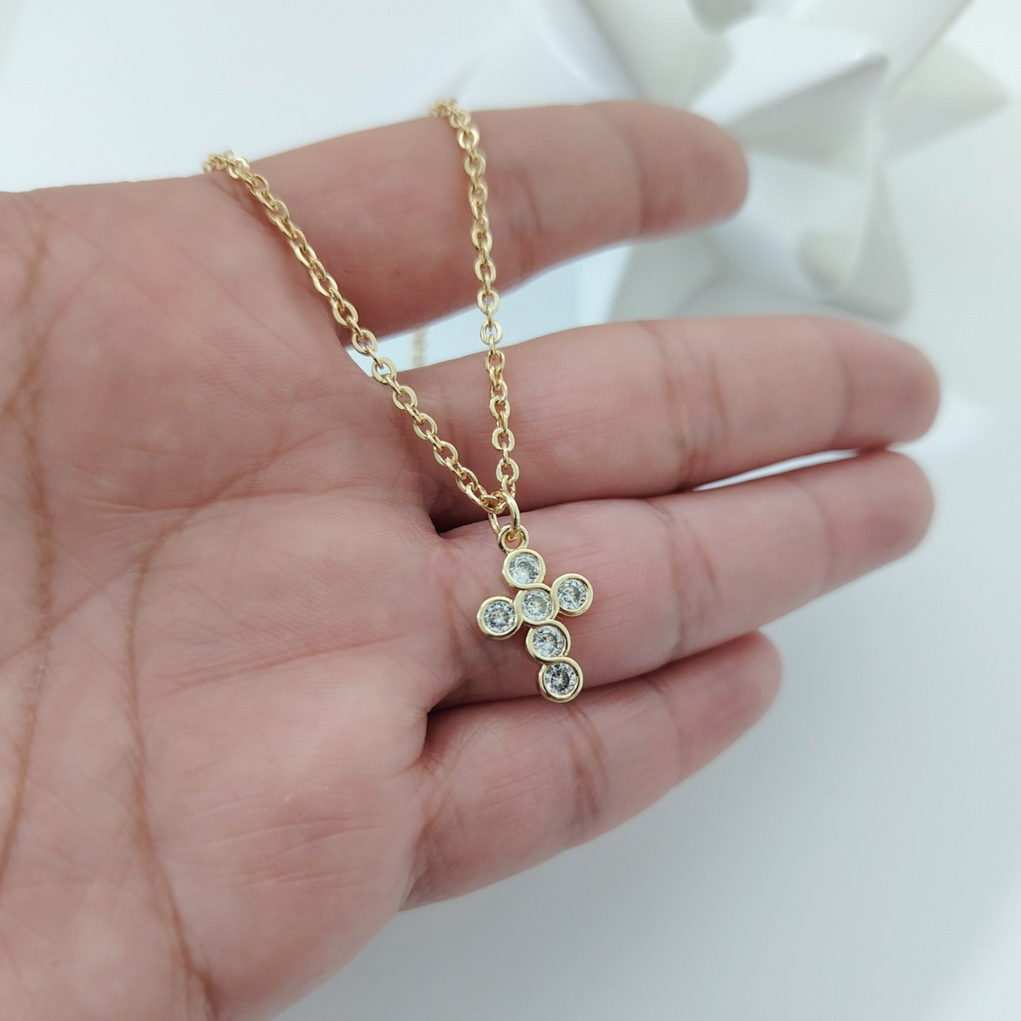 Collar cruz zirconias