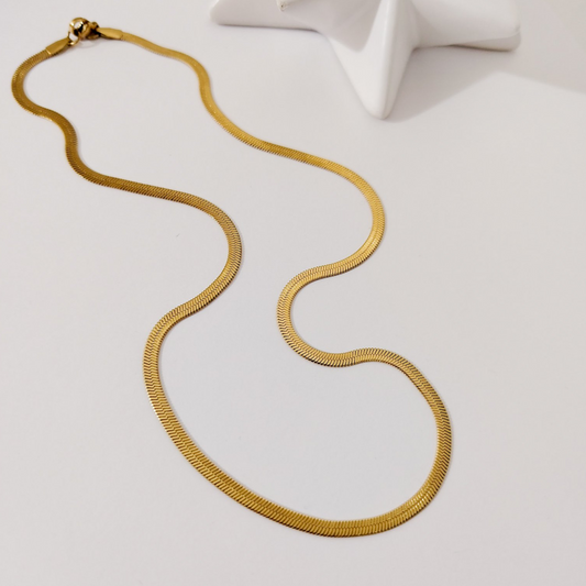 Collar cadena plana en acero inoxidable