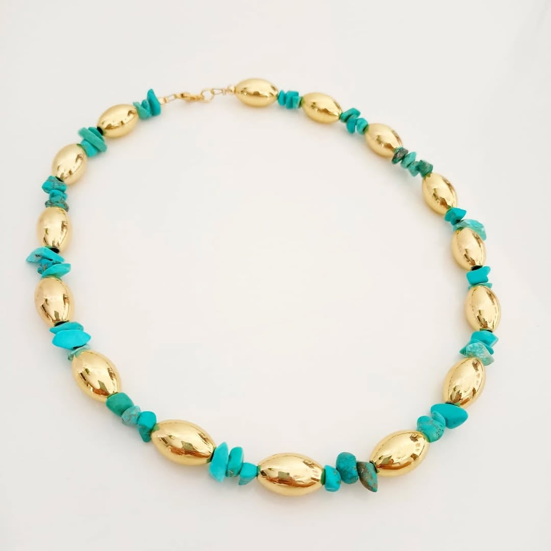 Collar óvalo piedra