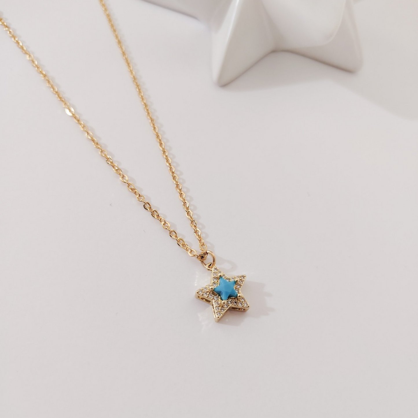 Collar dije estrella azul con zirconia