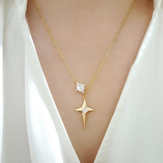 Collar estrella con zirconia