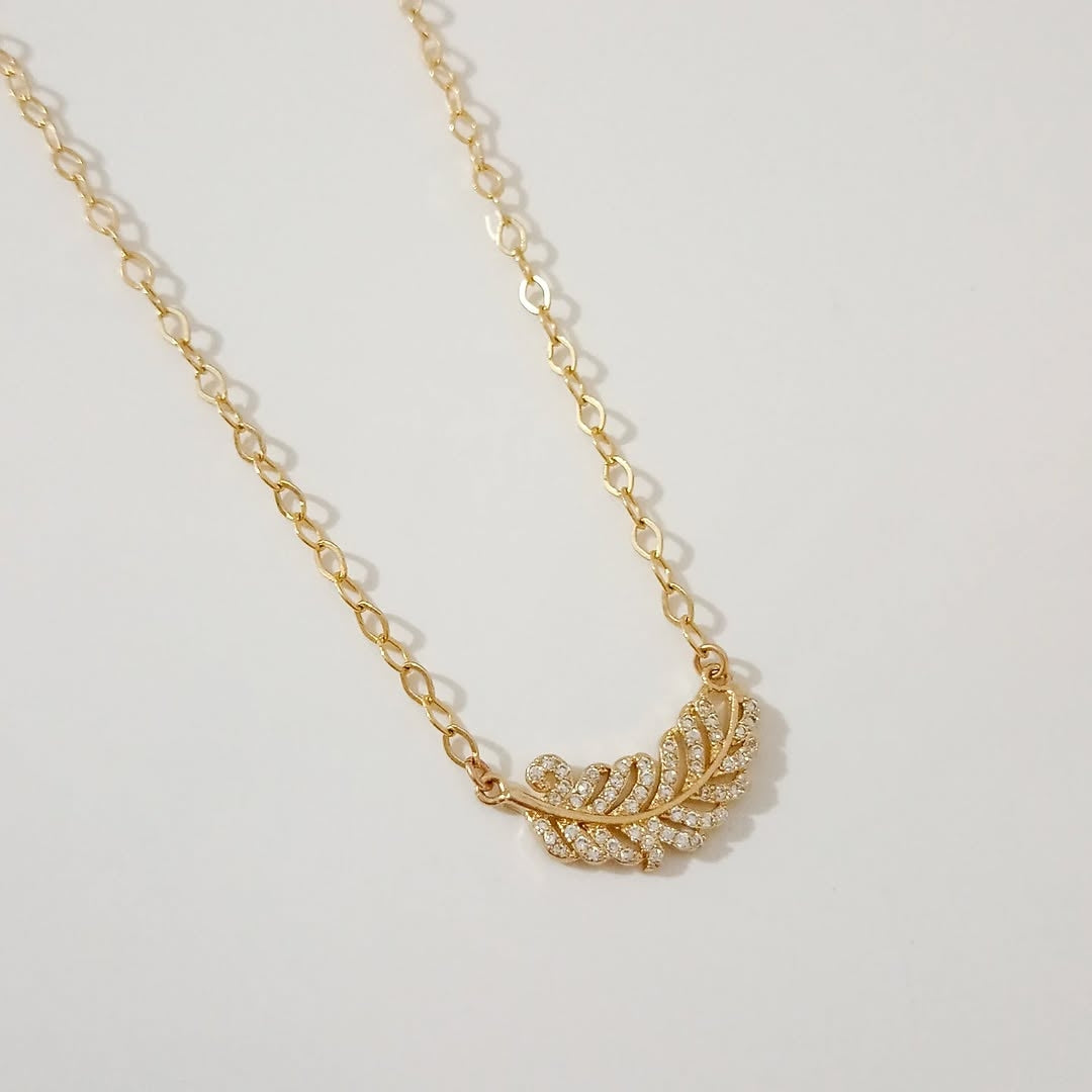 Collar hojita zirconia y collar cuarzo rosa (piezas por separado)
