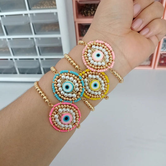 Pulsera de colores y ojo